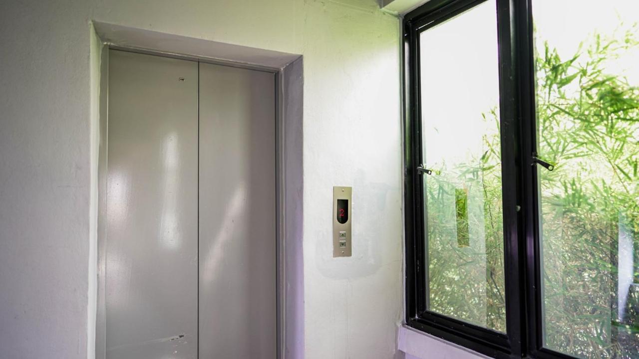 Roomquest Don Mueang Airport מלון 3*